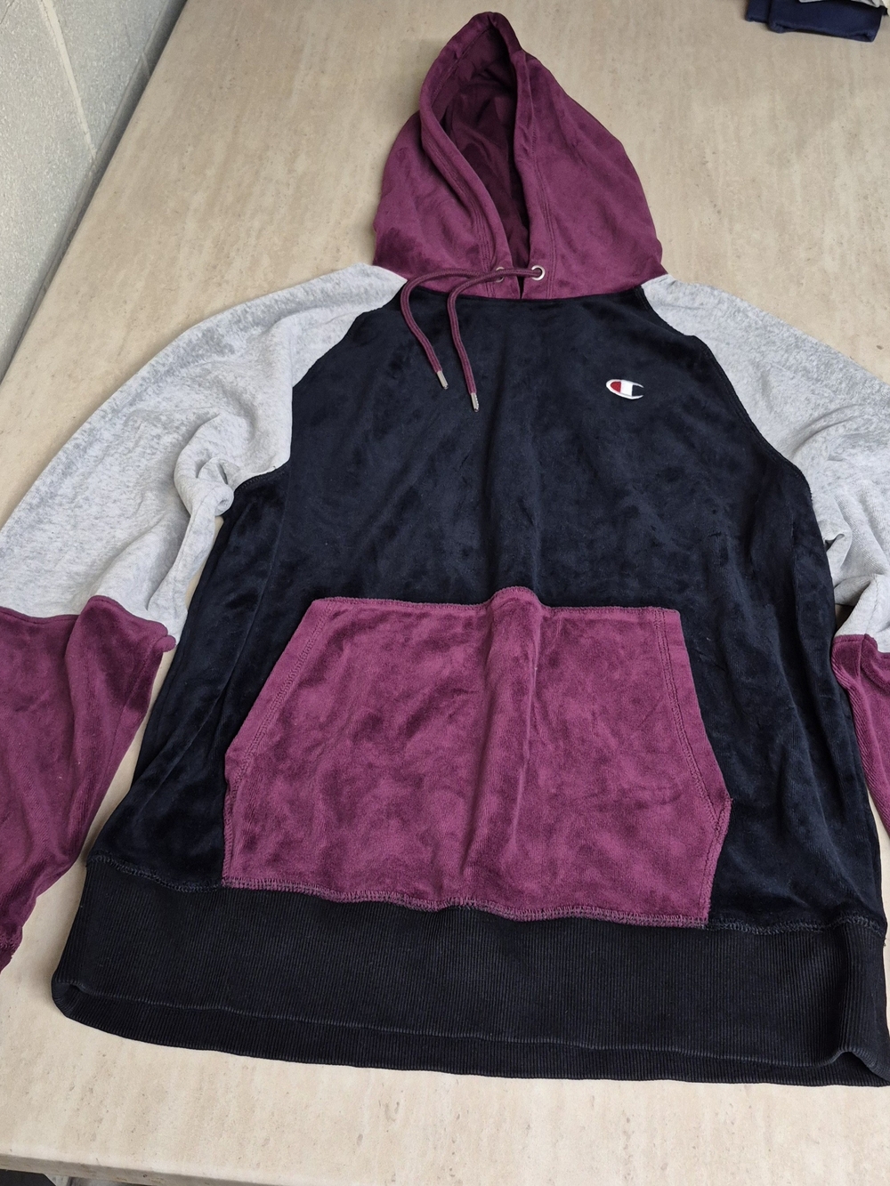 Champion Men’s Black, Maroon & Light Gray Colorblock Zip Hoodie Zize M
